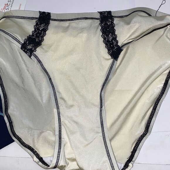 Set of 2 Sexy Basics Blue Cream Ultra Soft Silky Bikini Panties Medium NWT - Picture 8 of 10
